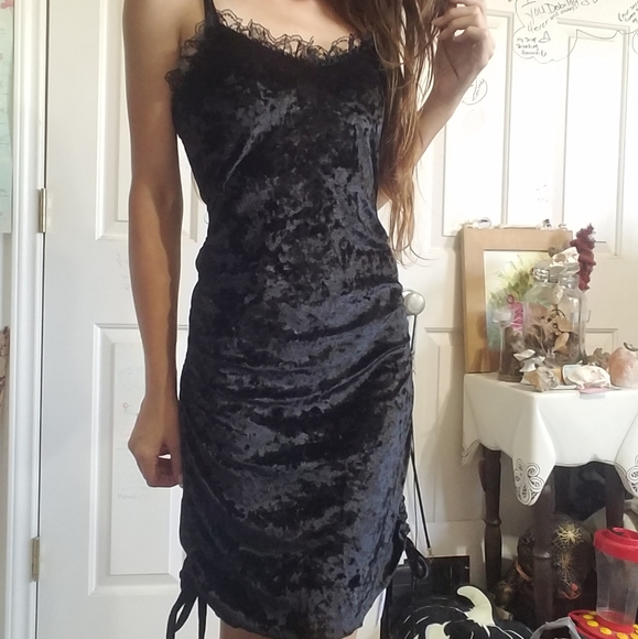 Dresses & Skirts - Velvet Lace Rouched Dress